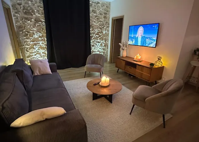 Gorgeous 2 Bedrooms Brand New 3 Avenue Paul Arene
