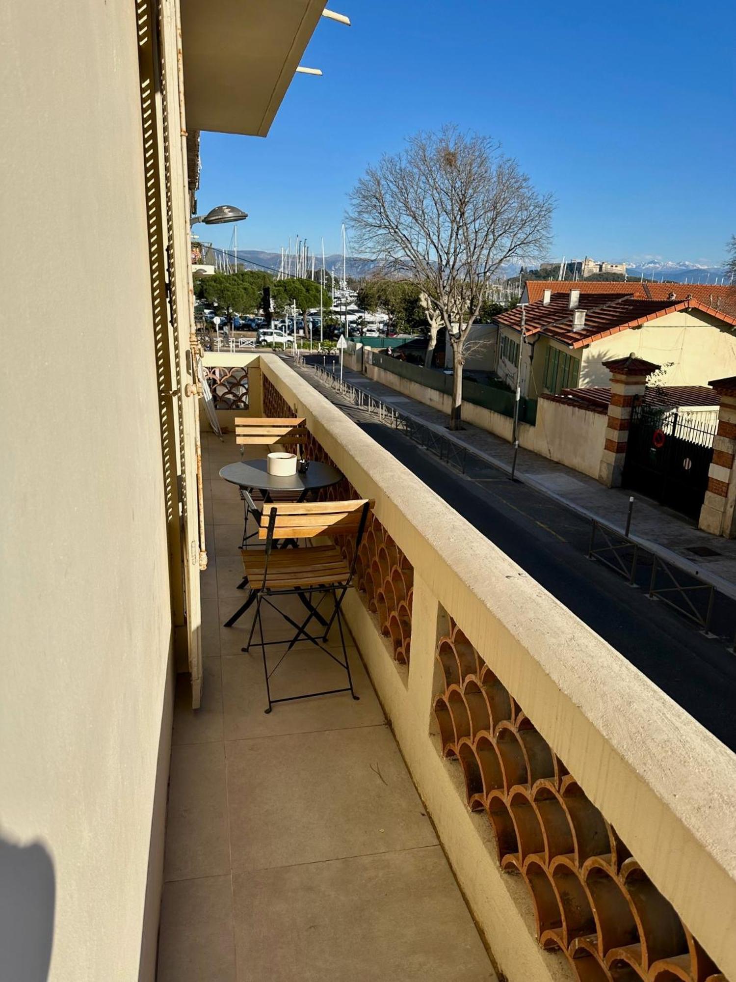 Gorgeous 2 Bedrooms Brand New 3 Avenue Paul Arene * Antibes
