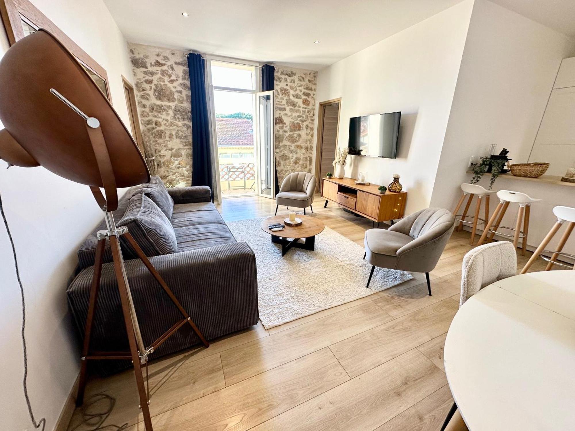 Gorgeous 2 Bedrooms Brand New 3 Avenue Paul Arene Antibes